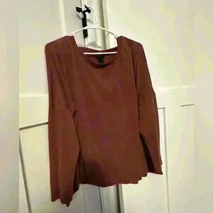 EUC long sleeve shirt with detailed back